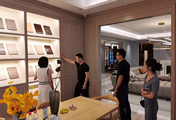 客戶來(lái)訪 不(bù)忘初心 互惠雙赢 共創未來(lái)